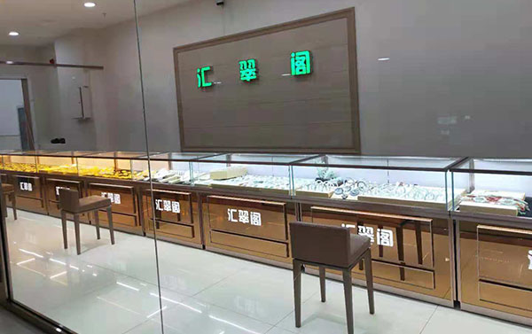 高性價(jià)比的玻璃珠寶展柜怎么找？不如看看鴻鈦展示