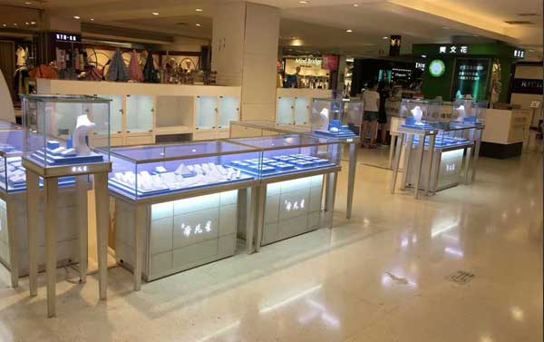 深圳珠寶展柜給商家?guī)?lái)的價(jià)值